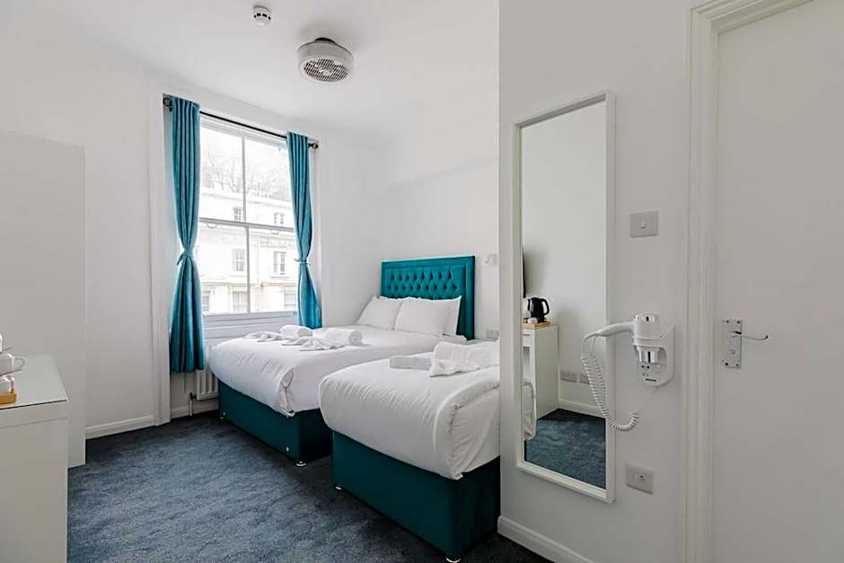 Palace Court Hotel