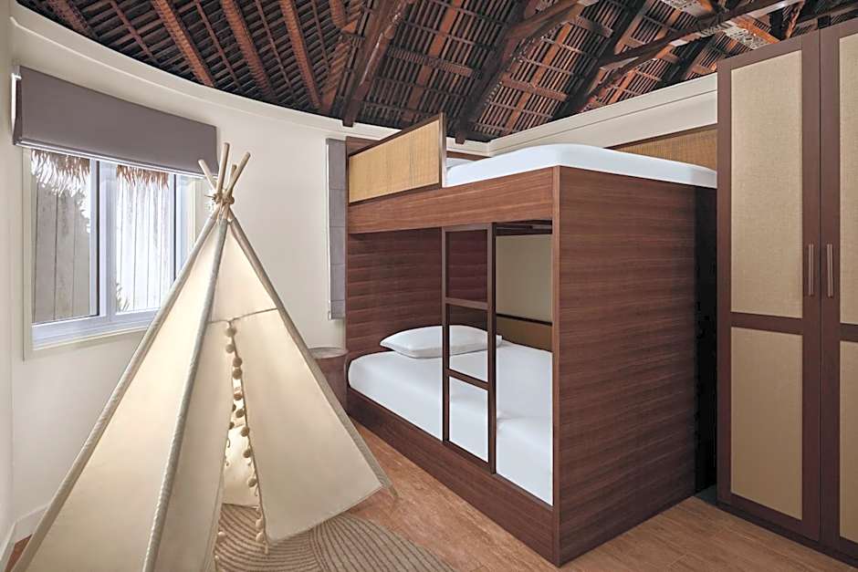 Sheraton Samoa Aggie Grey's Hotel & Bungalows