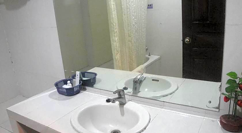 Sylvia Hotel Maumere