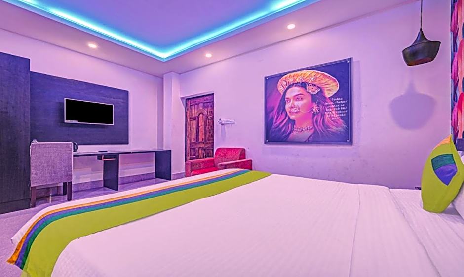 Goroomgo Effective Bollywood Hotels Bhubaneswar