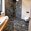 4 SMART HOTEL