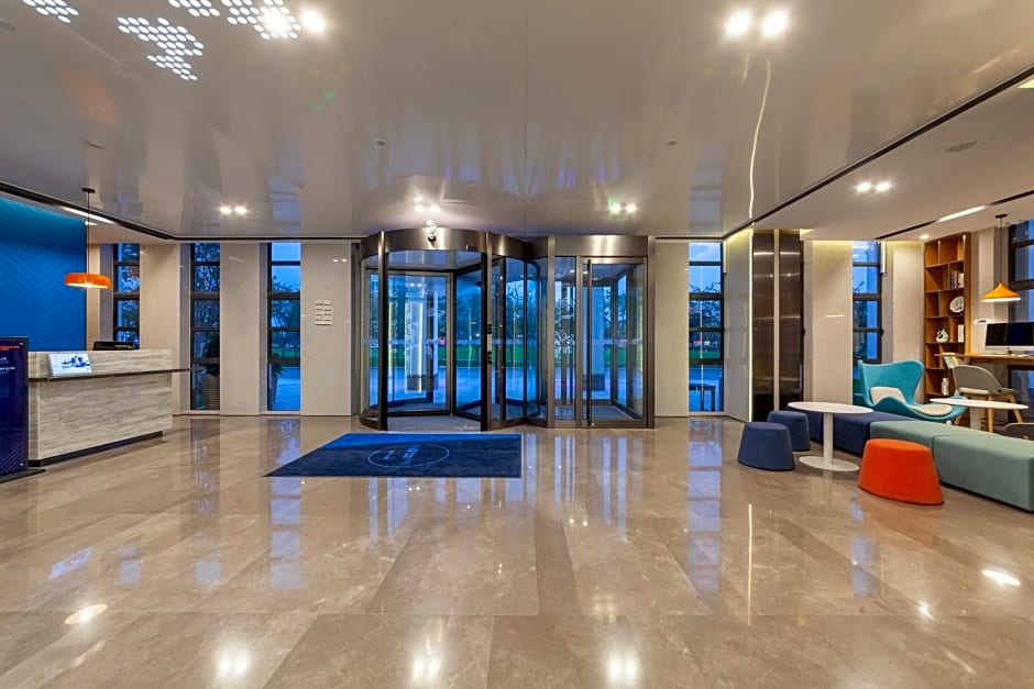 Holiday Inn Express Pinghu, an IHG Hotel