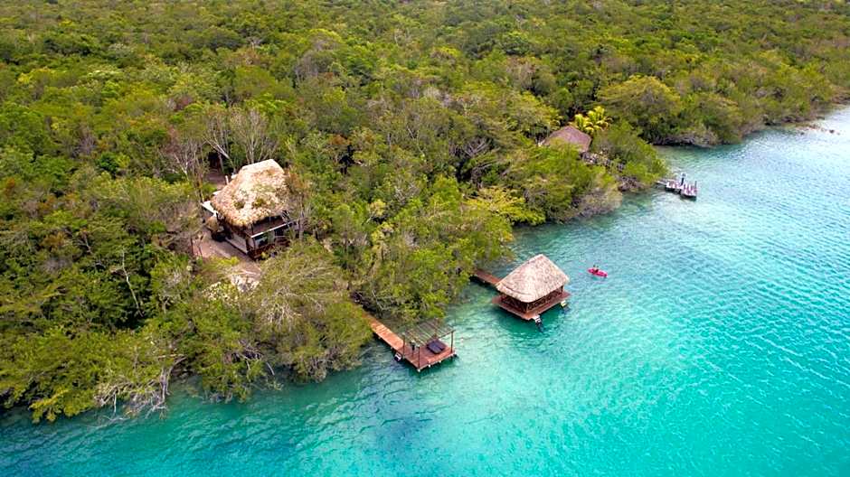 Laguna Bacalar Ichkiichpan