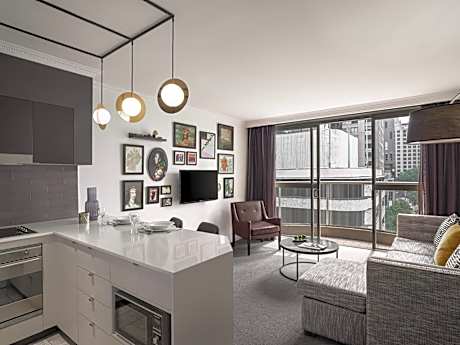 Executive Twin Studio