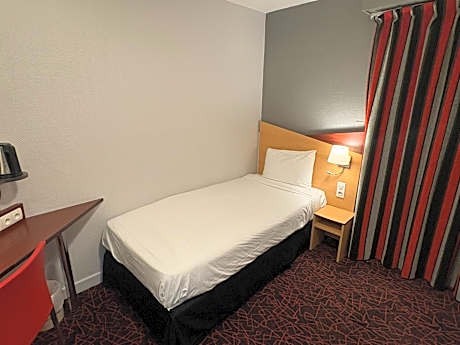 Single Room with  Spa Access