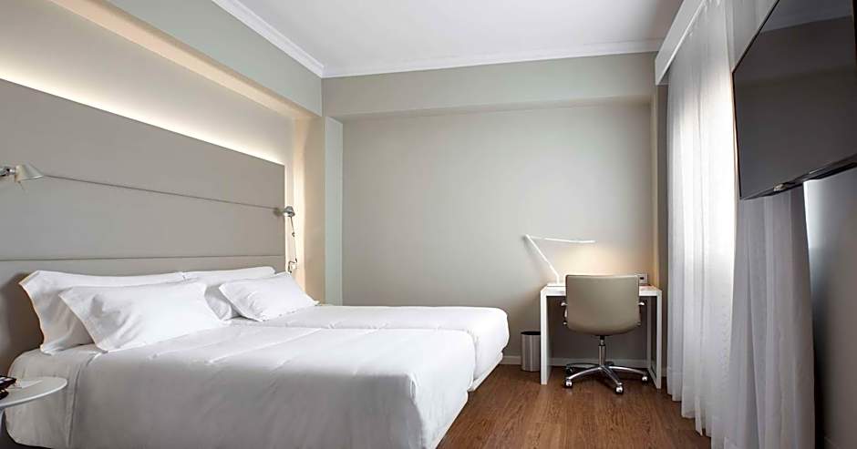 NH Las Palmas Playa las Canteras