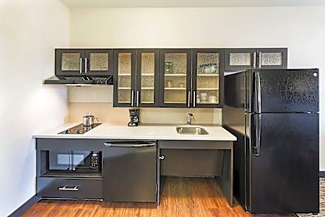 1 King Studio Ste Mobil Acc Acc Tub