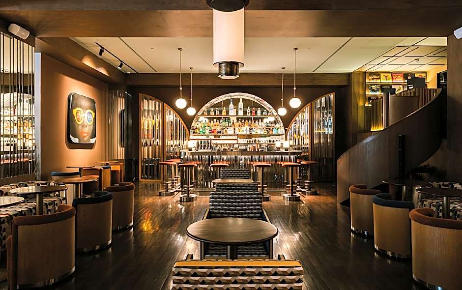 Public House Bangkok, a Member of Design Hotels