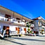 Baan Kru Toom Hotel