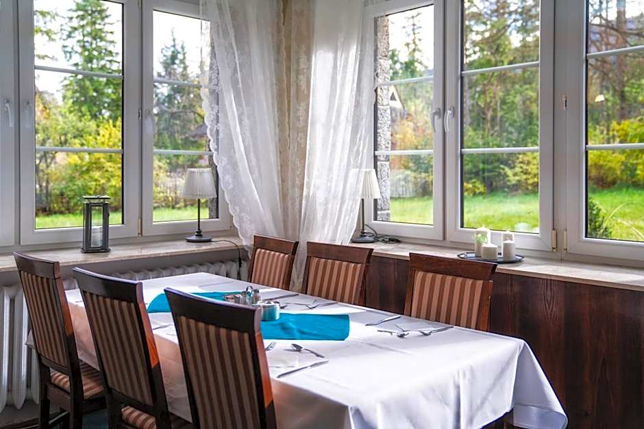 Zespół Dolina Białego - Willa Pan Tadeusz