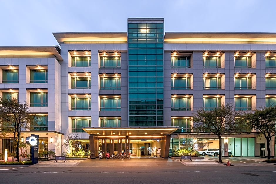 Taipung Suites Hotel