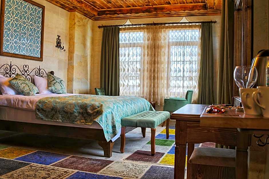 Caravanserai Inn Hotel