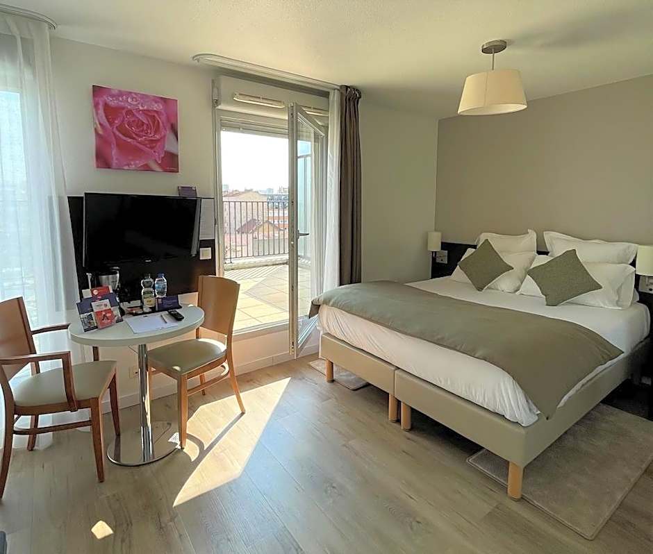 Sejours and  Affaires Paris-Malakoff