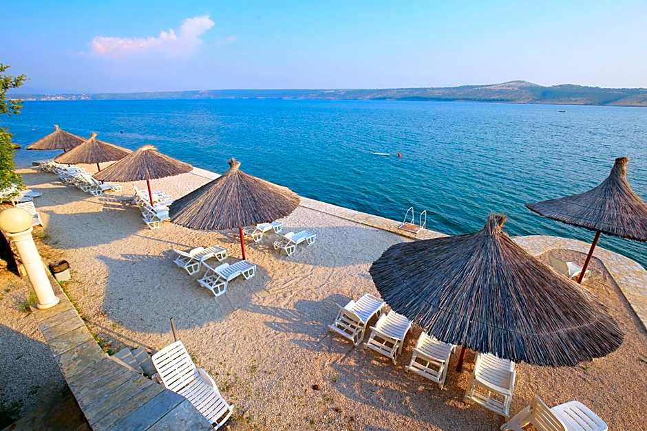 Depadansa Hotel Lucija***