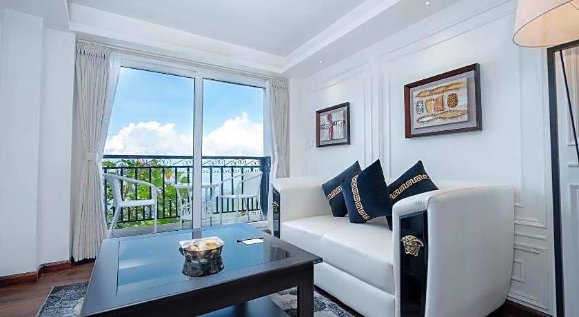 The West Gate Posada by Summit