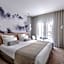 Le Grand Balcon Hotel