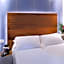 Q Hotel