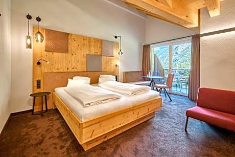 Family Room with Mountain View