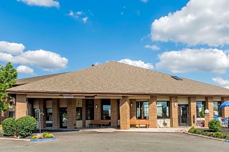 Baymont by Wyndham Lancaster