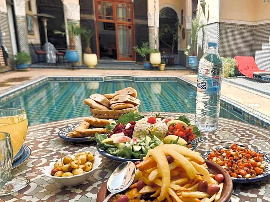 Riad Fes Baraka Piscine & SPA