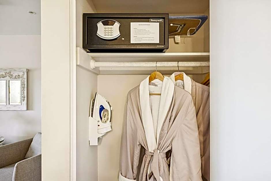 Mirabelle Inn & Restaurant