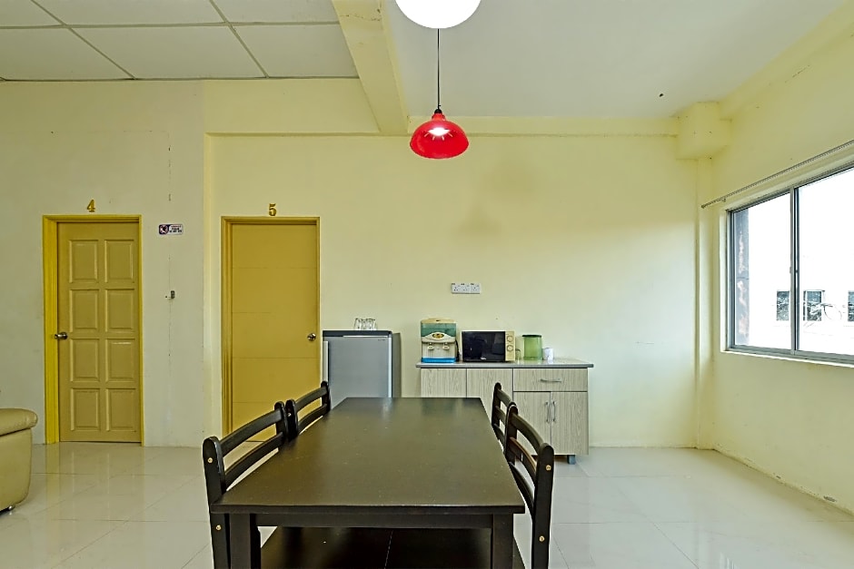 OYO Home 90383 Chaah Homestay 1