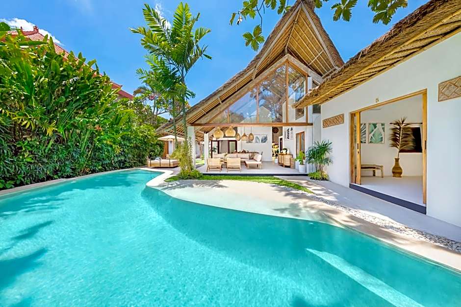 Villa Indigo - 5-BDR with huge pool and garden