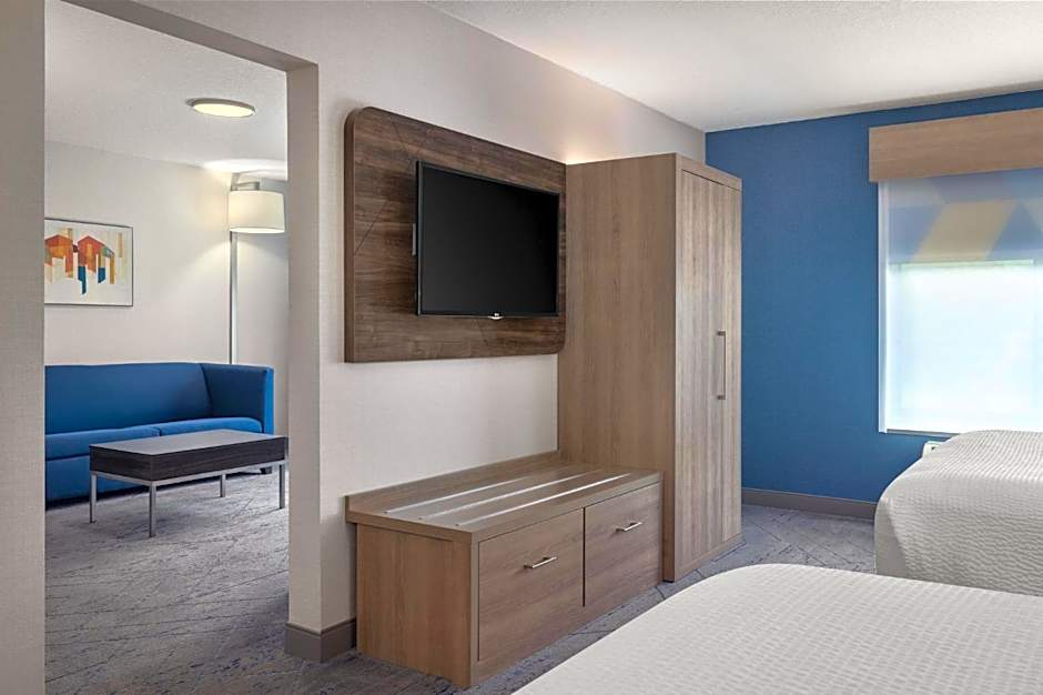 Holiday Inn Express & Suites Buford NE - Lake Lanier by IHG