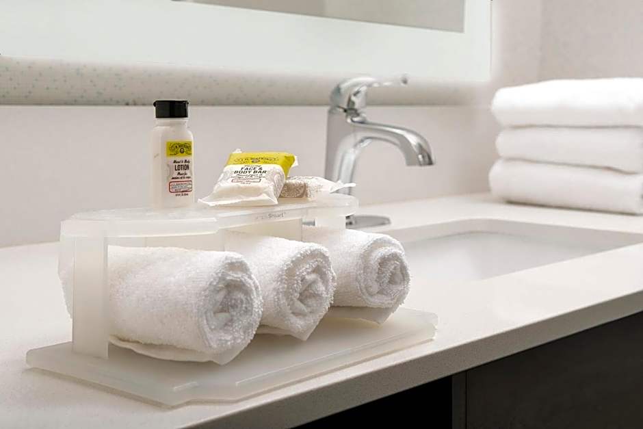 Holiday Inn Express Hotel & Suites Annapolis by IHG