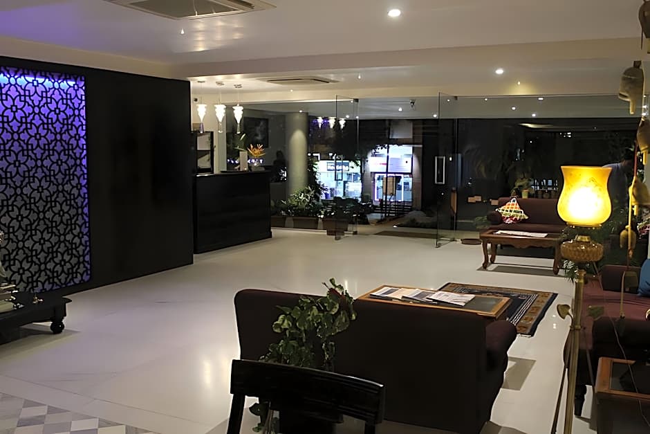 Krishna Inn By Royal Hotels