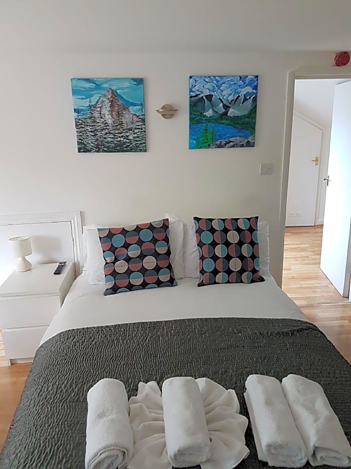 London Queens Apartments