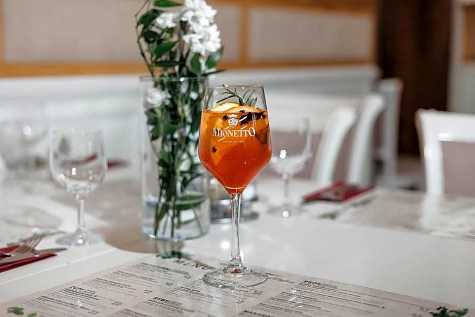 Hotel i Restauracja "Pod Orłem"