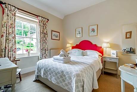 Tiger Inn - Catherine