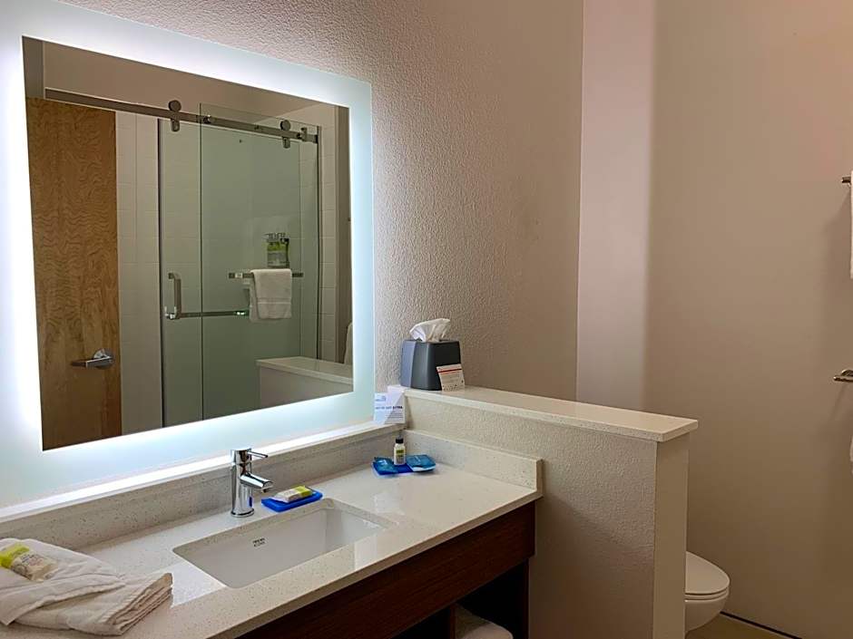 Holiday Inn Express & Suites Danville By IHG