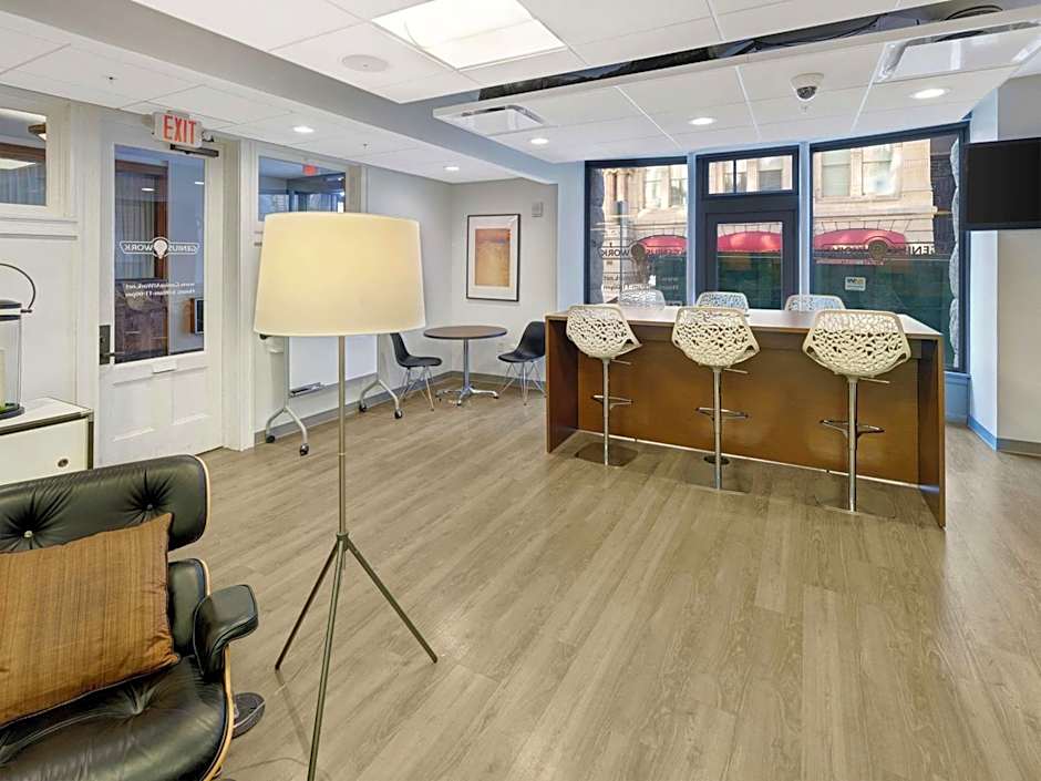 Hilton Garden Inn Milwaukee Downtown