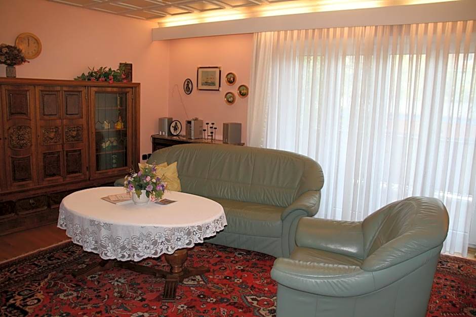 Albertus Paris Aparthotel