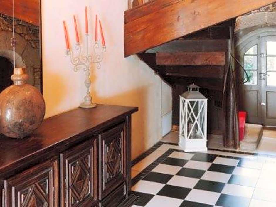 Hotel de L'Abbaye Le Tronchet - Handwritten Collection