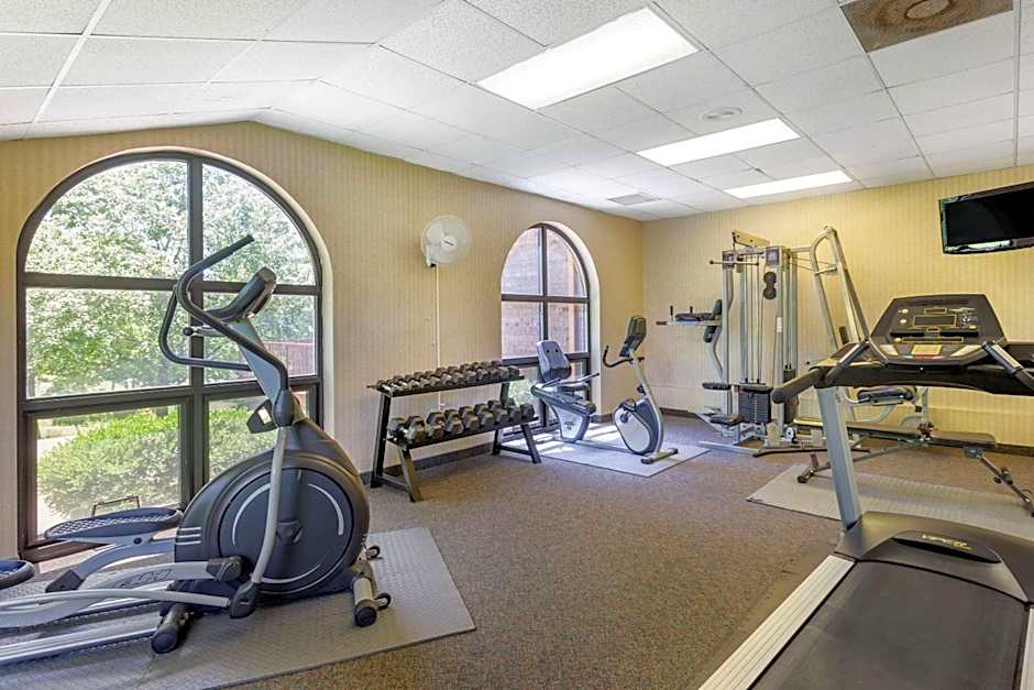 Comfort Inn At Thousand Hills