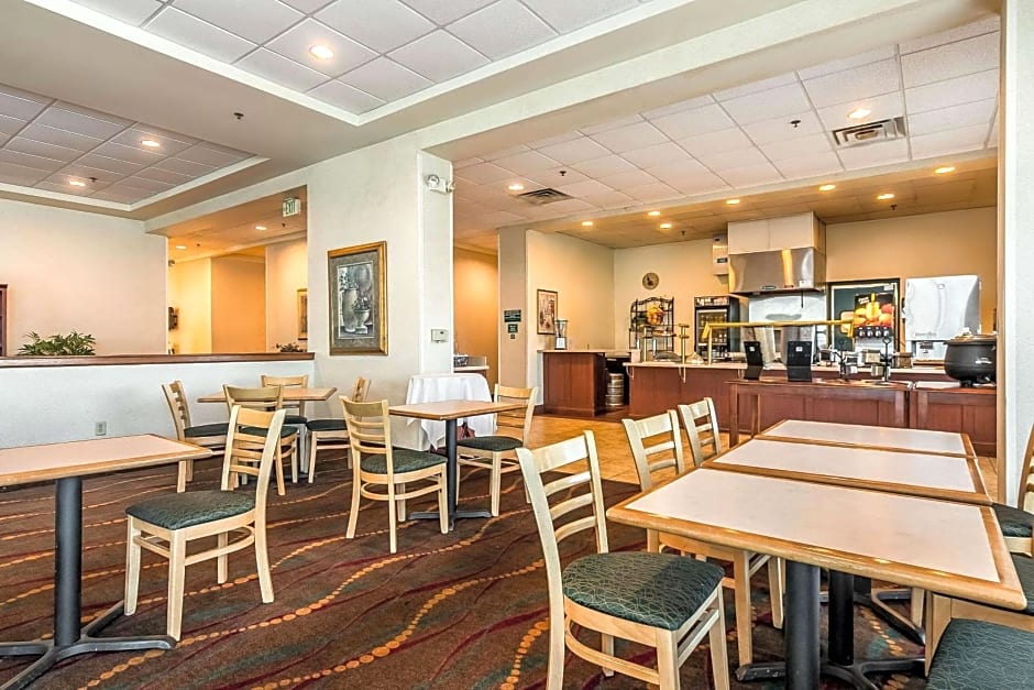 Clarion Suites At The Alliant Energy Center – Madison, WI