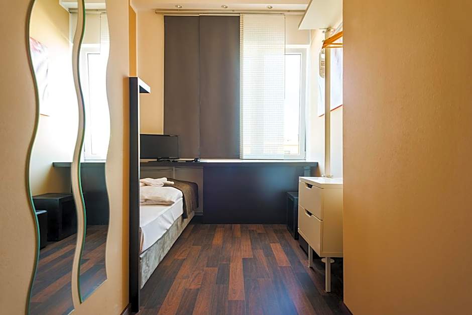 Apple City Hotel