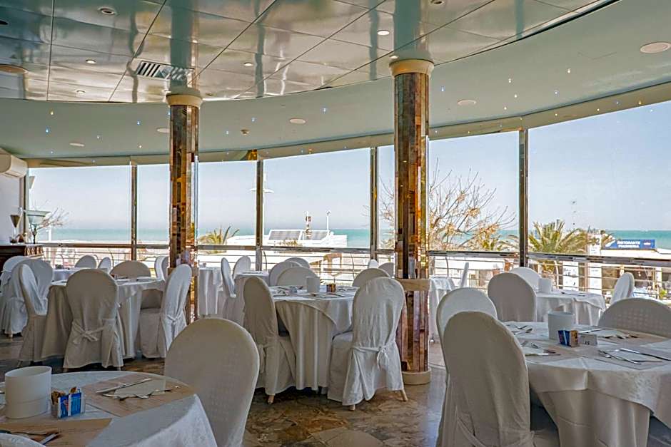 Hotel Des Nations - Vintage Hotel sul mare