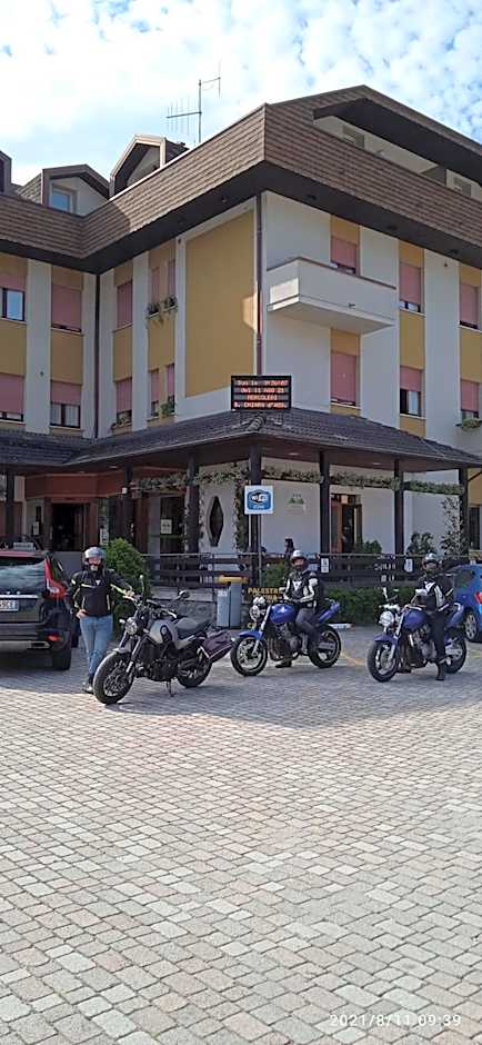 Hotel Rezia Valtellina