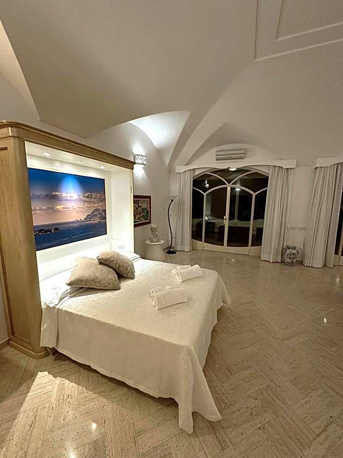 Villa Santa Chiara Positano Suites