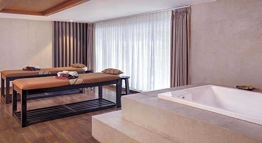 Grand Mercure Solo Baru