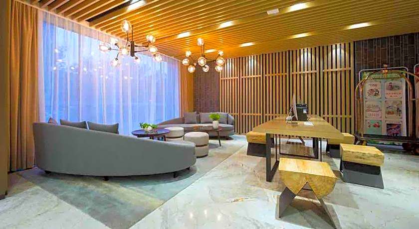 Atour Hotel Zhangjiakou High-Speed Railway Station