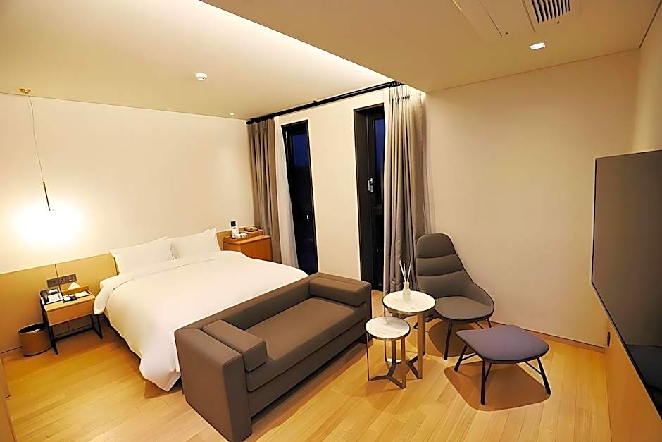Gangneung Grey Hotel