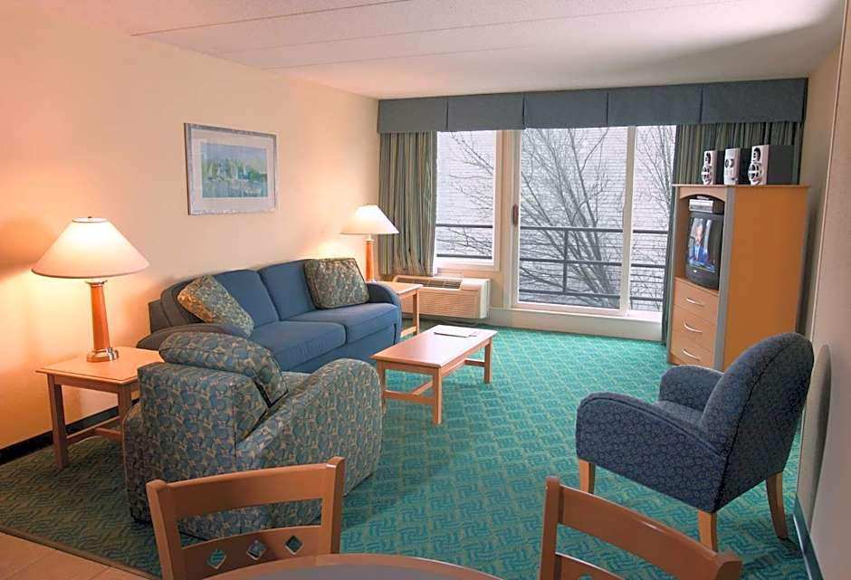 Wyndham Inn on the Harbor