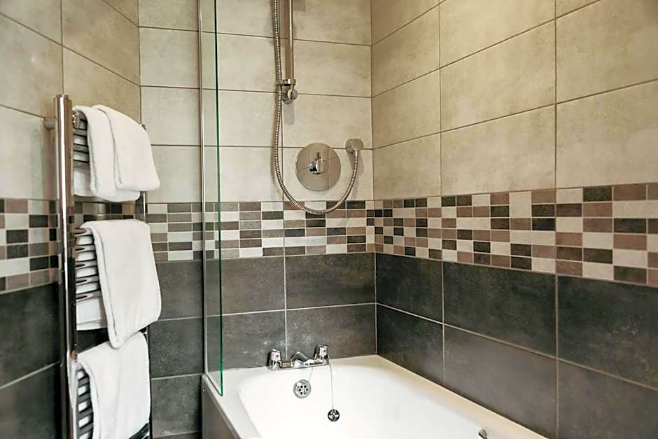 St. Davids Cross Hotel