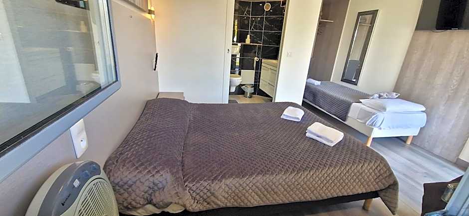 Fasthotel Roissy - Saint-Witz