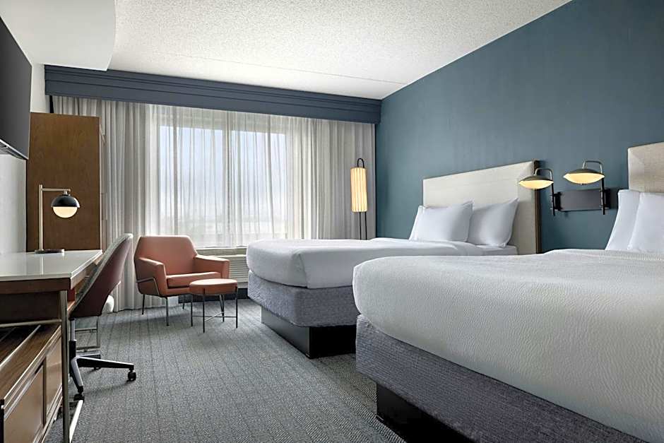 Courtyard by Marriott Republic Airport Long Island/Farmingdale